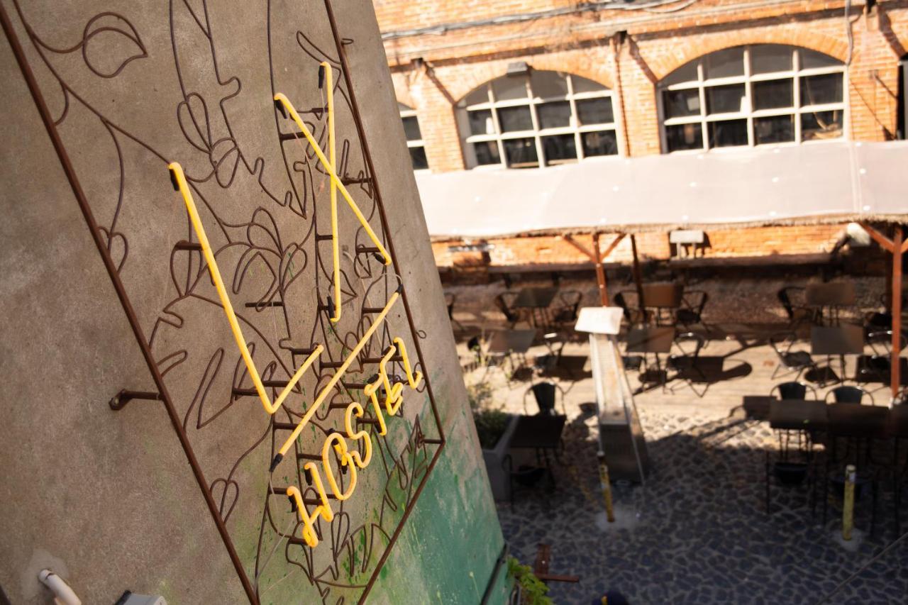 Hostal Lx *