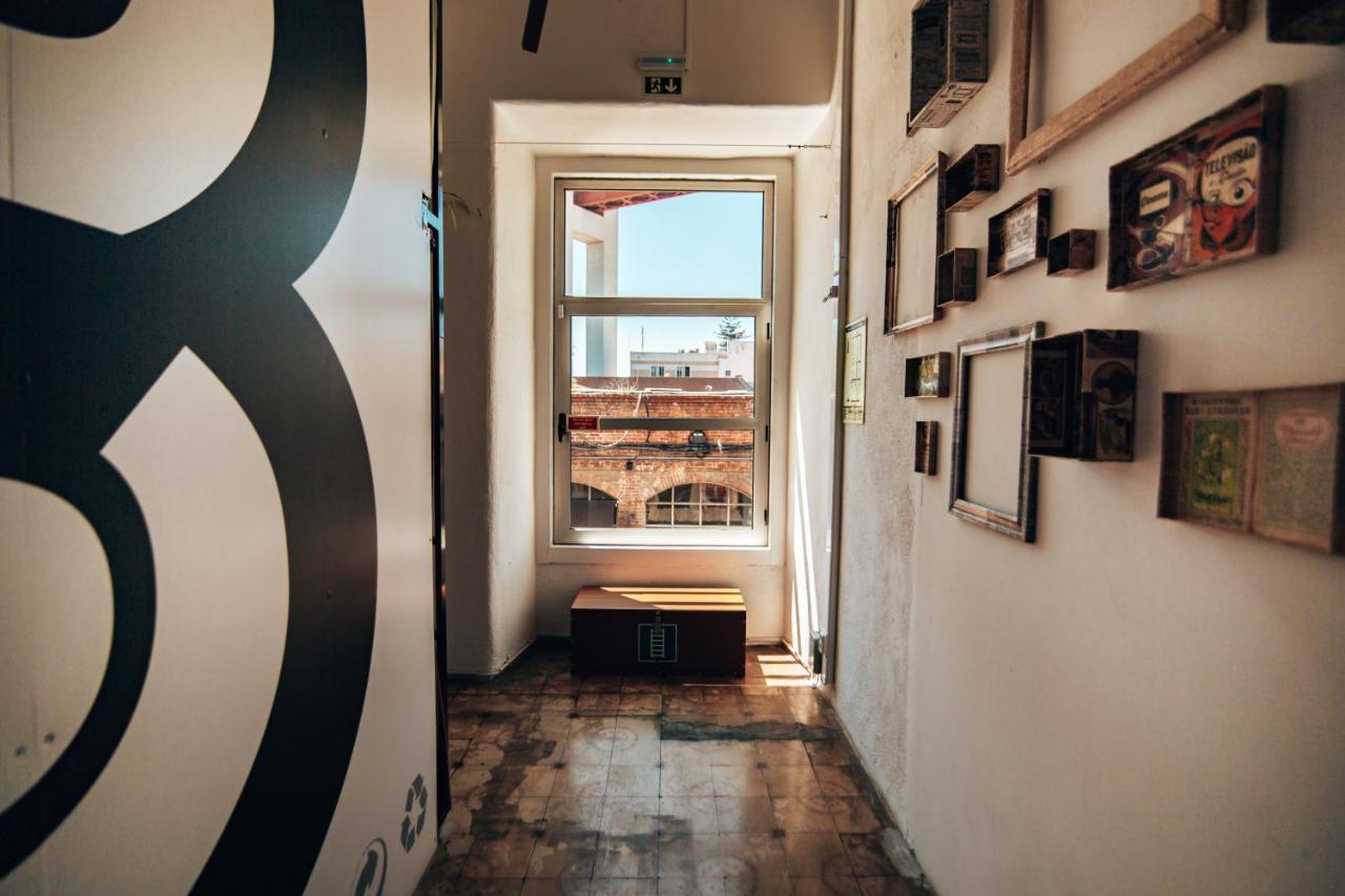 Hostal Lx