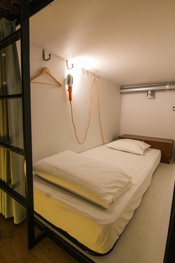 Lx Hostel